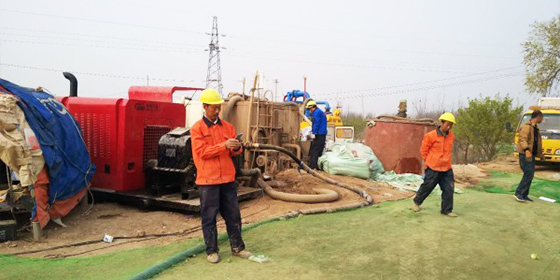 太原熱力管網定向穿梭施工現場