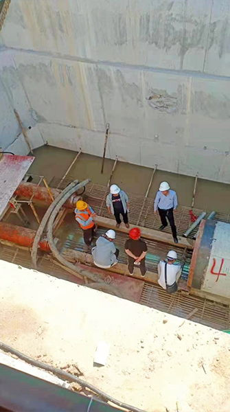 野生液壓頂管施工